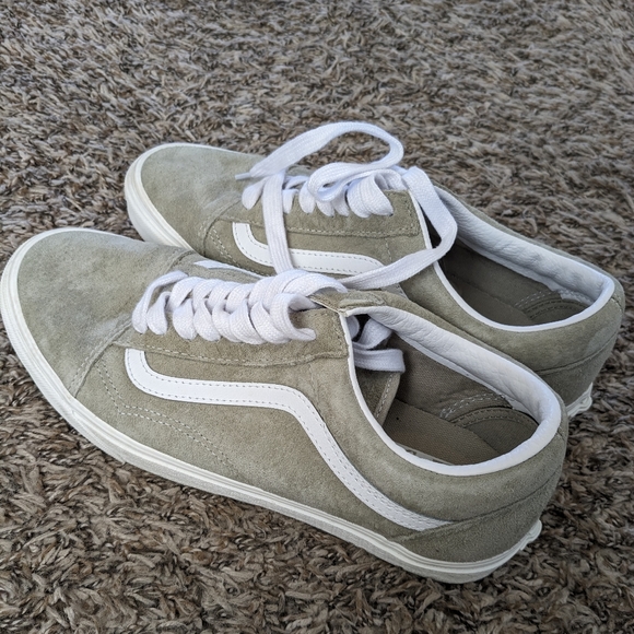Vans Old Skool Suede Shoes - Picture 2 of 7